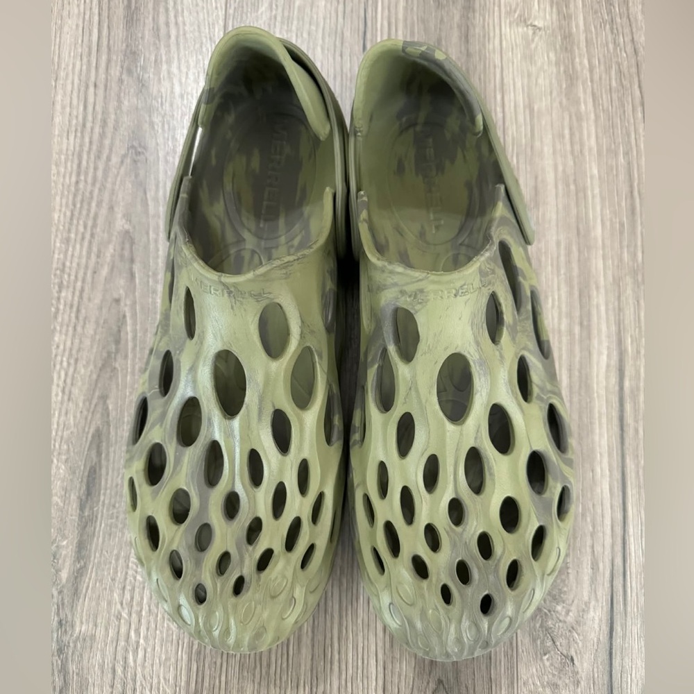 Merrell Clog in Olive and Dark Green